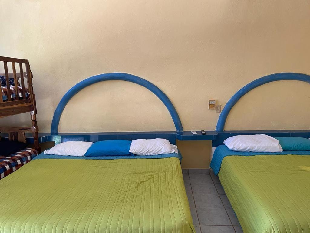 Hotel Tamarindos Zihuatanejo Exterior foto
